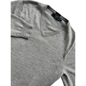 J.Crew Mens Slim 100% Merino Wool V-Neck Sweater Heather Grey M